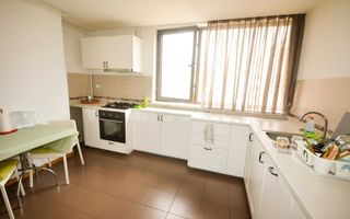 Apartament de vânzare – zona Marriott / Palatul Parlamentului - Poză 3