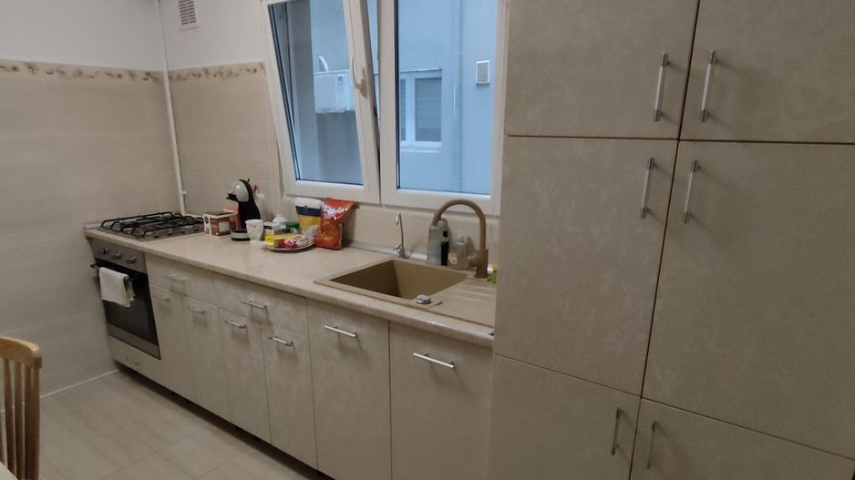 Vanzare Apartament 2 camere, parter, renovat , mobilat, utilat  - Drumul Taberei - Poză 9