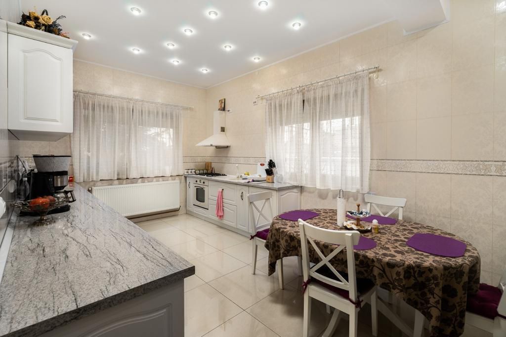 Vila superba de vanzare in apropiere de padure Pantelimon - Poză 20