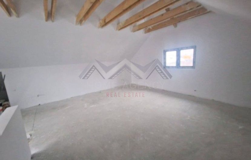 Casă individuală P+1+M în Otopeni – confort și compartimentare excelentă - Poză 9