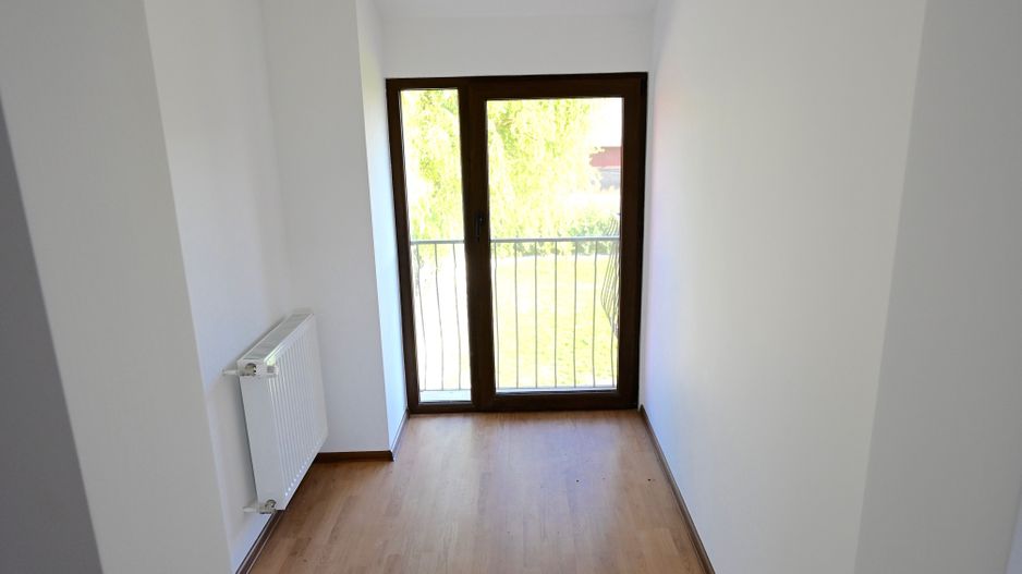 Casă / Vilă cu 4 camere de închiriat în zona Aradului - Poză 8