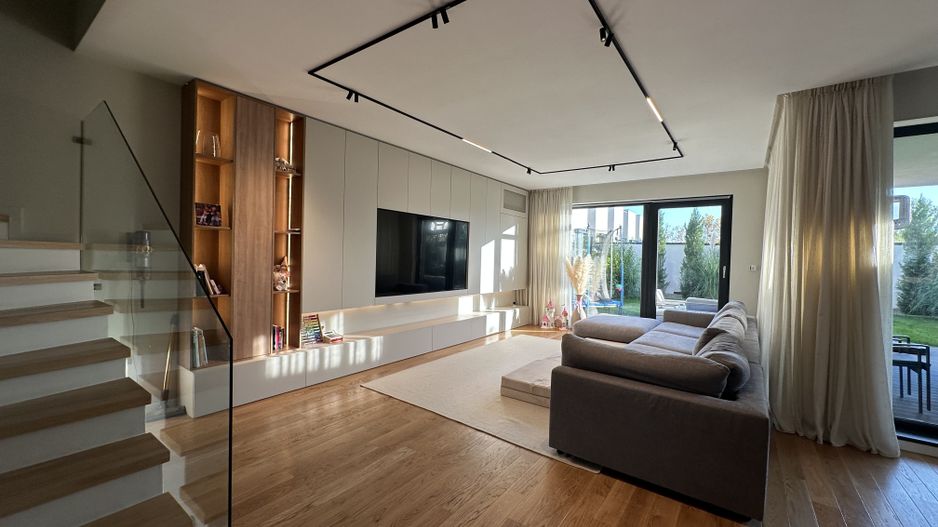 INCHIRIERE VILA ZONA PIPERA - Poză 2