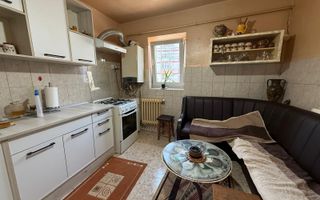 De vânzare apartament 4 camere decomandat, etaj 1 – zona Capat la 1 - Poză 5