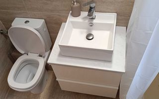 3 camere Gorjului ( bloc reabilitat ) - Poză 6