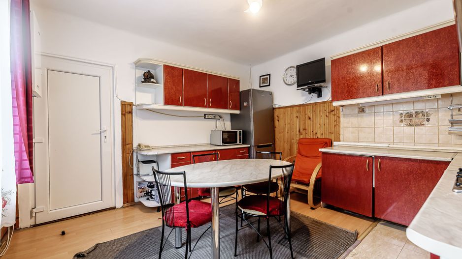 Casa si Cabinet medical in cartierul Functionarilor - Poză 6