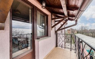 Vilă cu 7 camere de vânzare în zona Central - Poză 28