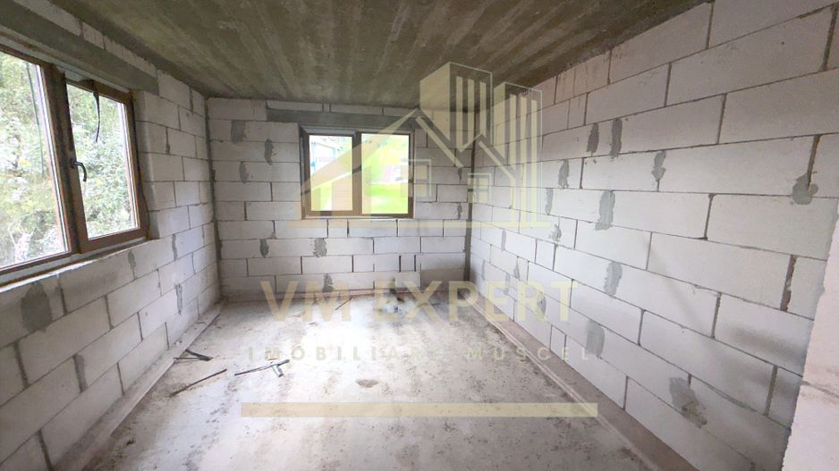 CASĂ 6 CAMERE TEREN 5736 MP LEREȘTI VOINEȘTI ARGEȘ - Poză 15