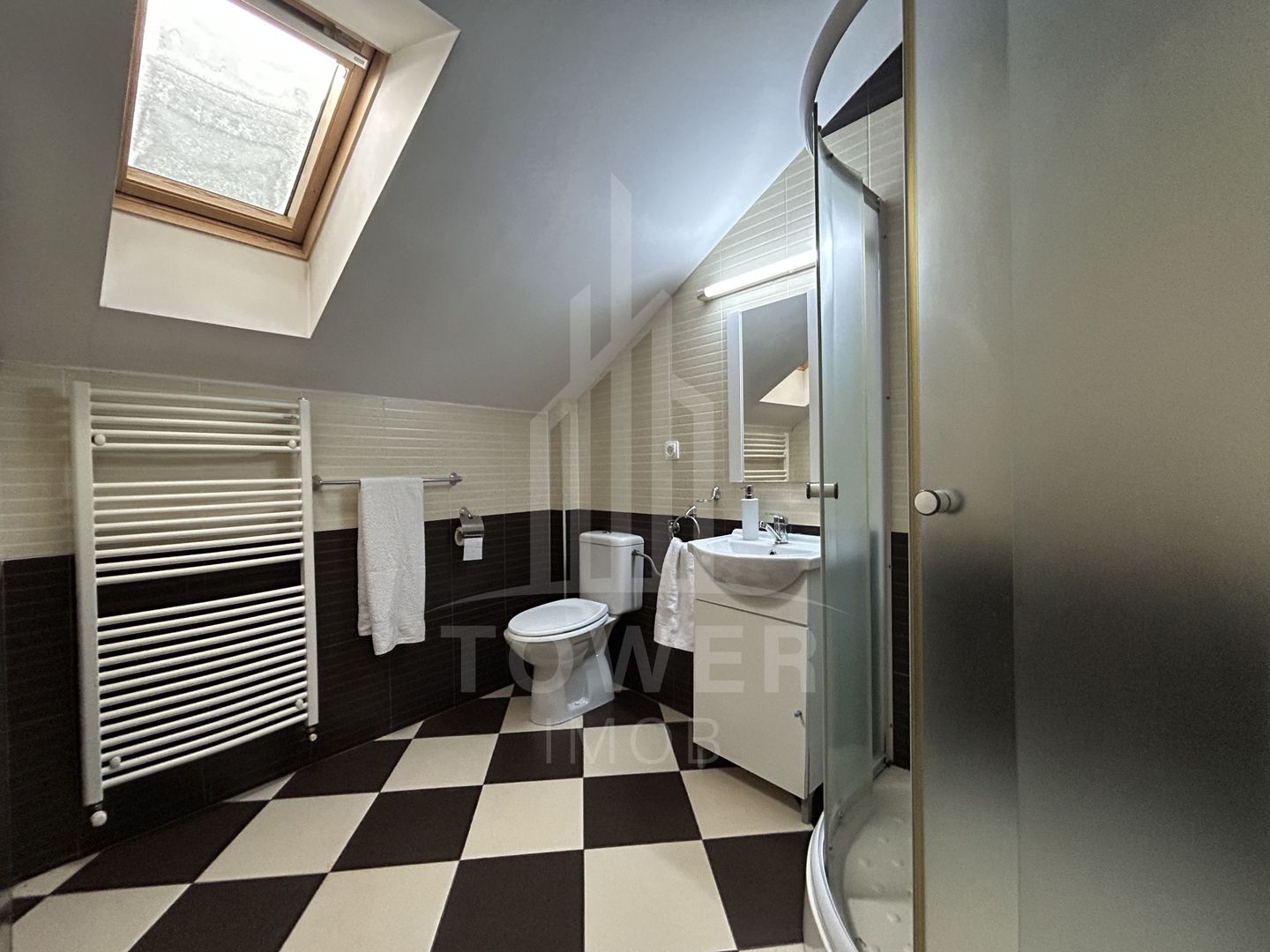 Spatii de birouri de închiriat Etaj + Mansardă 180 mp | 7 Camere cu 7 Băi - Poză 11