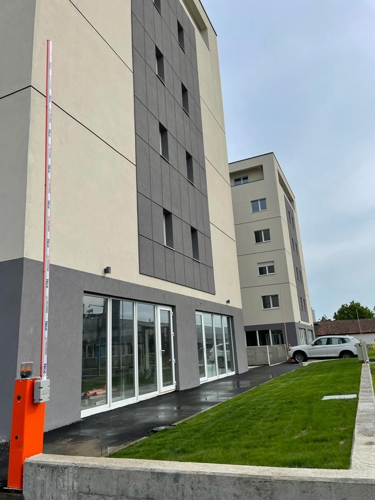Spatiu Comercial / Birouri | Finisat | Loc de parcare inclus | Str. Marginii - Poză 17