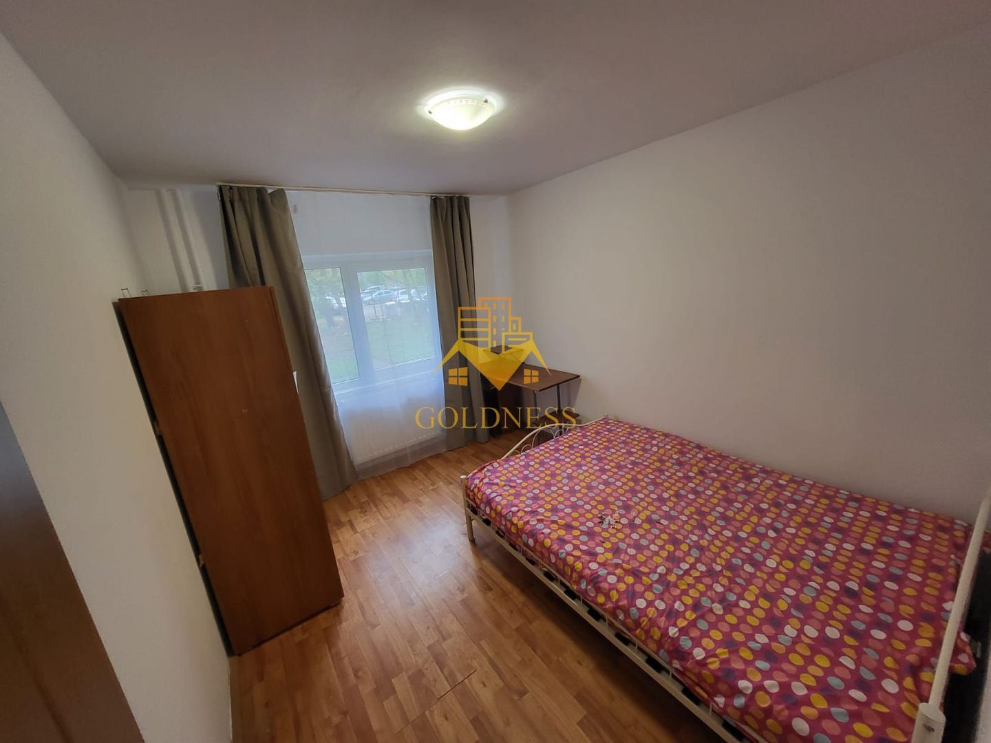 3 camere, decomandate, Semicentral Zona Pta. Cipariu,Nicolae Titulescu - Poză 4