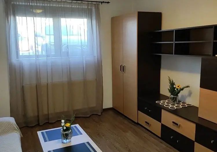 Apartament de vanzare 2 camere Pacii/Centrala Proprie - Poză 1