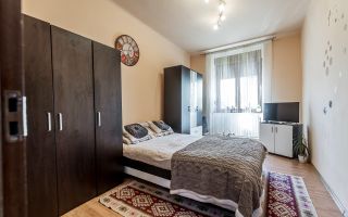 Apartament în centru cu acces auto și garaj propriu - Poză 4