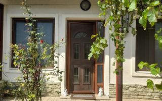 Casa renovata zona Centrala Iasi - manastirea Trei Ierarhi - Poză 1