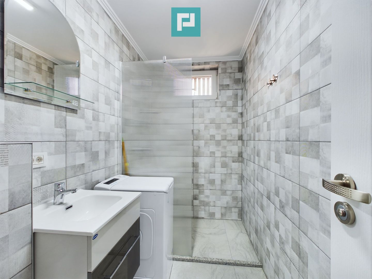 Apartament 2 camere și loc de parcare la UTA - Poză 4