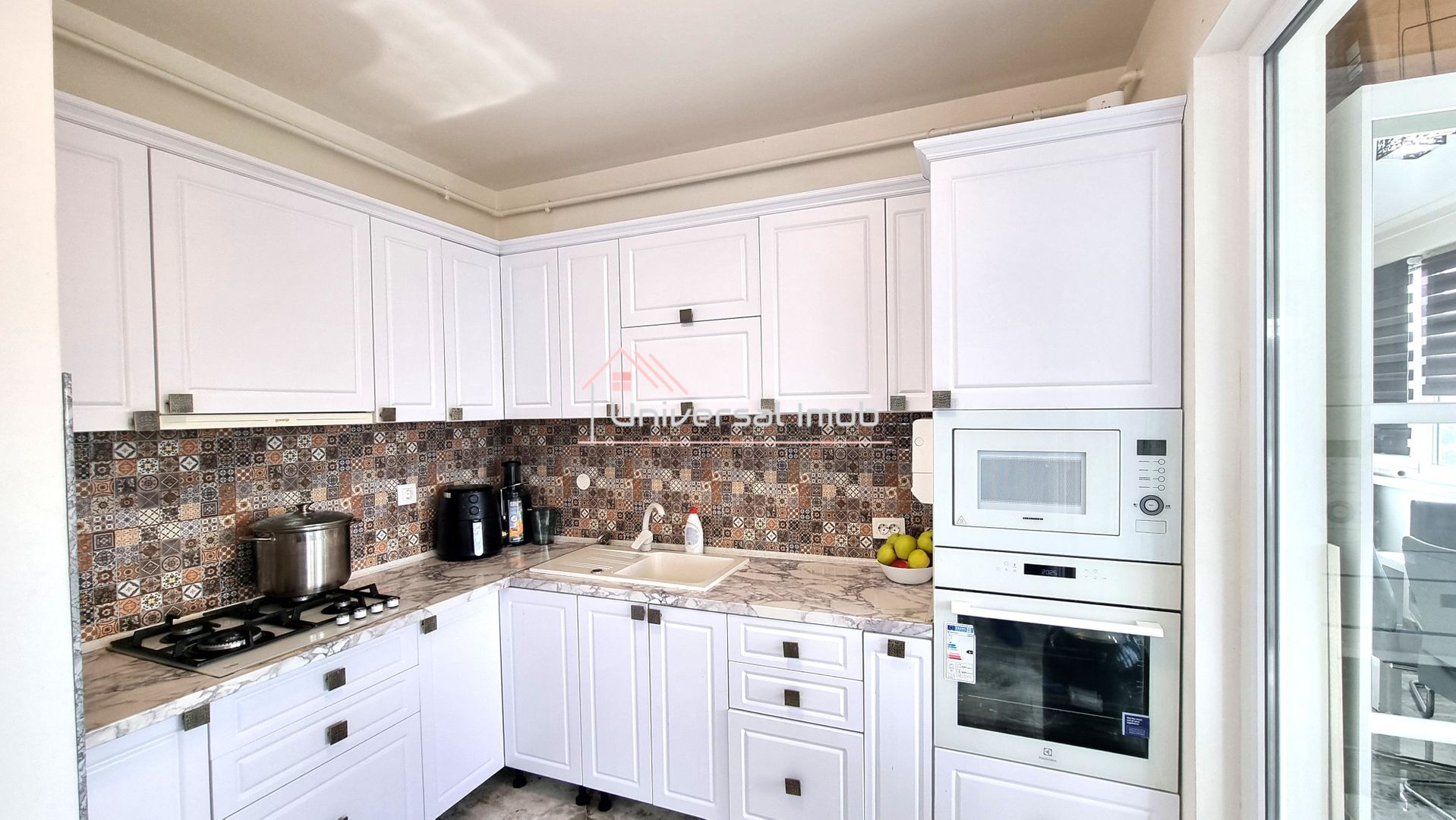 Apartament 3 camere, 86 mp. in Floresti, zona BMW - Poză 7