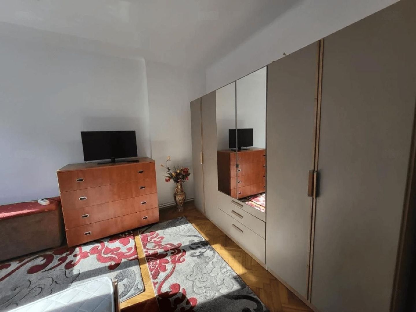 APARTAMENT ZONA COSBUC - Poză 2