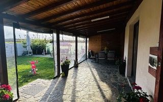 Vila mobilată complet de închiriat, aproape de pădure, 4 camere - Poză 3