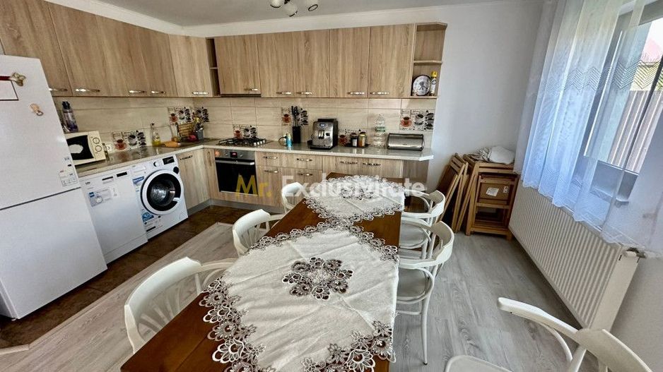 Pensiune de vânzare în Bobu, Scoarța - sau schimb cu apartament Timisoara - Poză 10