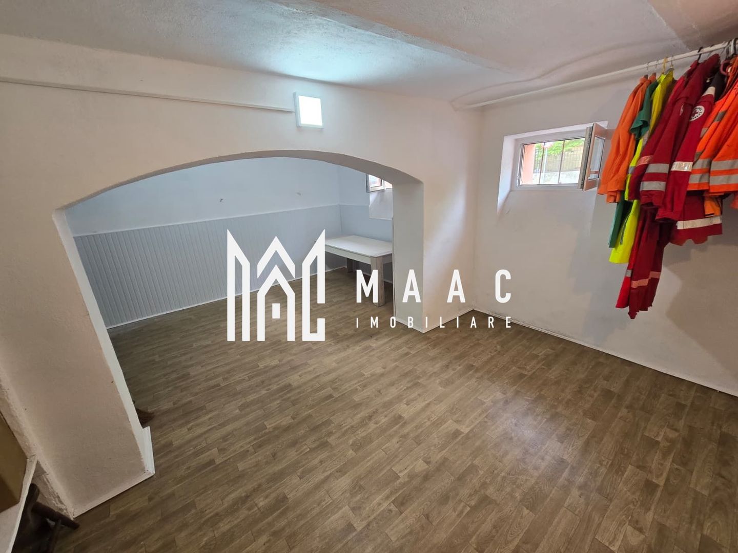 Apartament 4 camere 156 mpu zona Centrala Garaj Pivnita - Poză 6