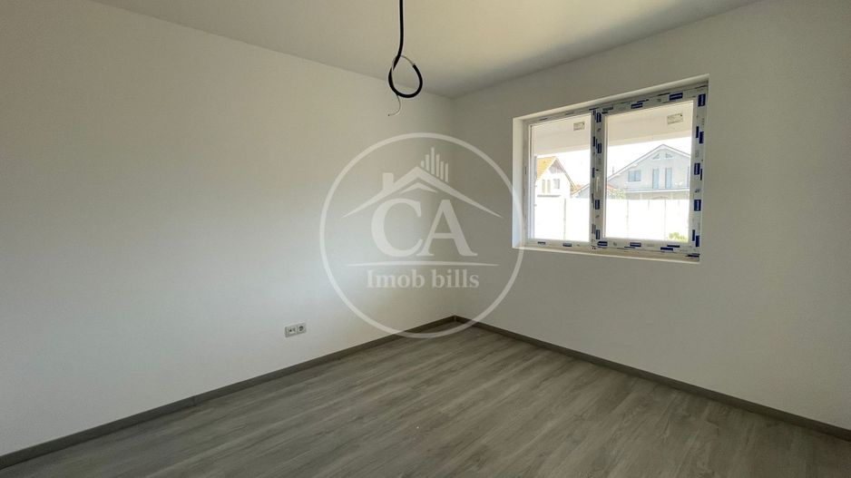 Casă de vânzare tip duplex cu 4 camere în Nojorid, Oradea. - Poză 5