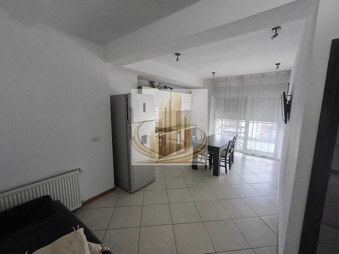 Apartament 3 Camere, Balcon,lift & Parcare – Torontalului - Poză 2