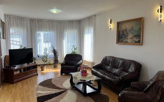 Case cu 7 camere, curte proprie + spălătorie, în Sighetu Marmației - Poză 3