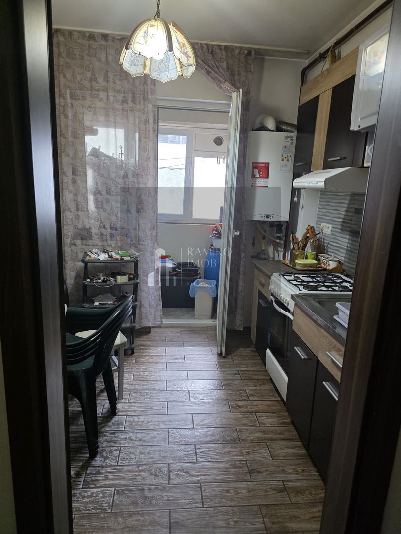 Apartament 3 camere decomandat Drumul Binelui Metalurgiei - Poză 12