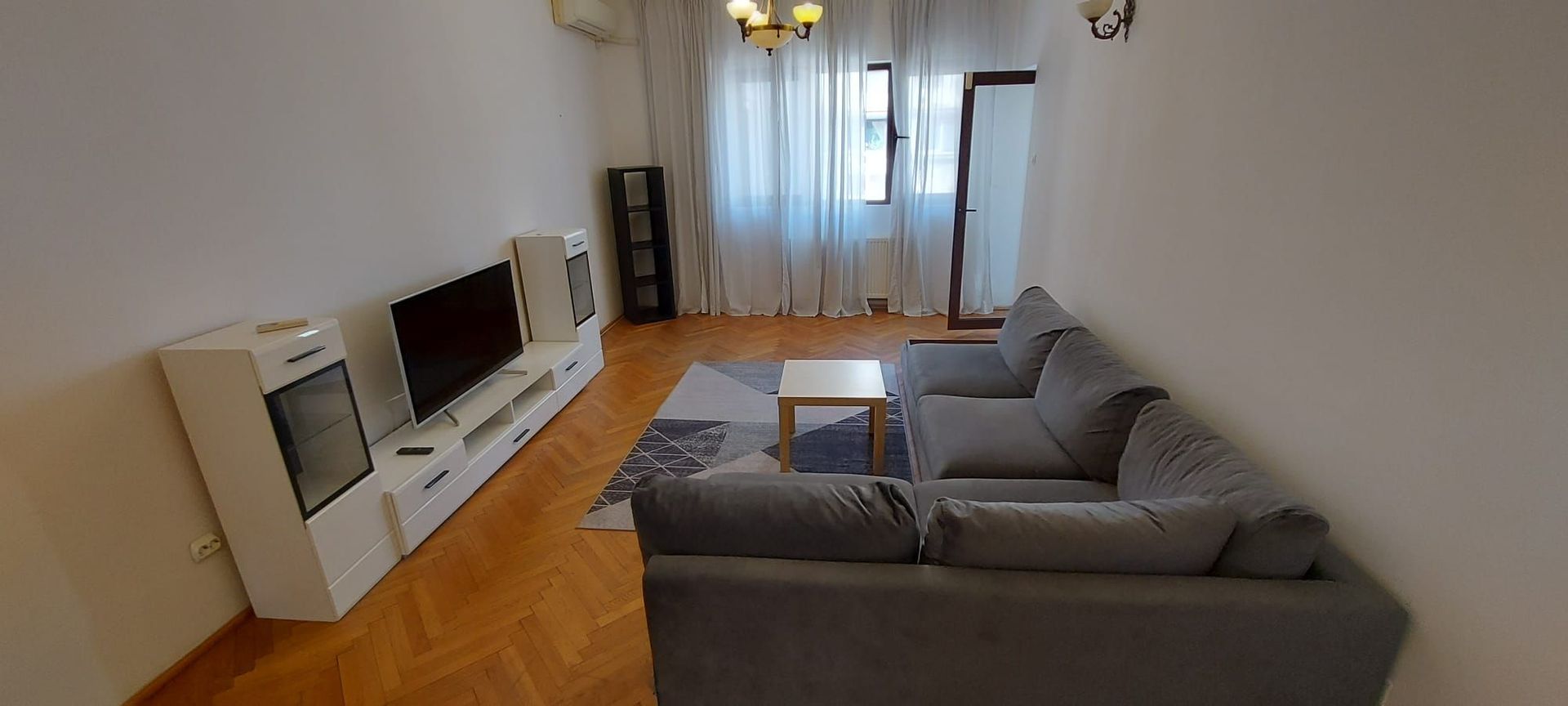 De Inchiriat apartament | 2 dormitoare, 2 bai | Ultracentral - Poză 5