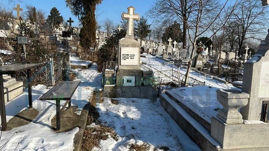 Loc de veci în Cimitirul Sfânta Treime, Iași - Poziție privilegiată - Poză 3