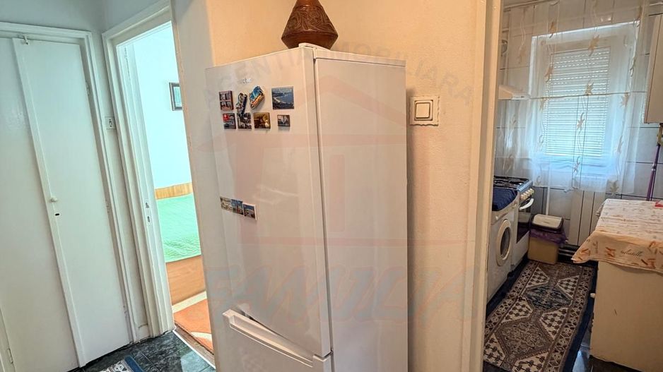 Vanzare apartament cu 4 camere in Micro 13, etaj 3, pret 65 000 euro - Poză 7