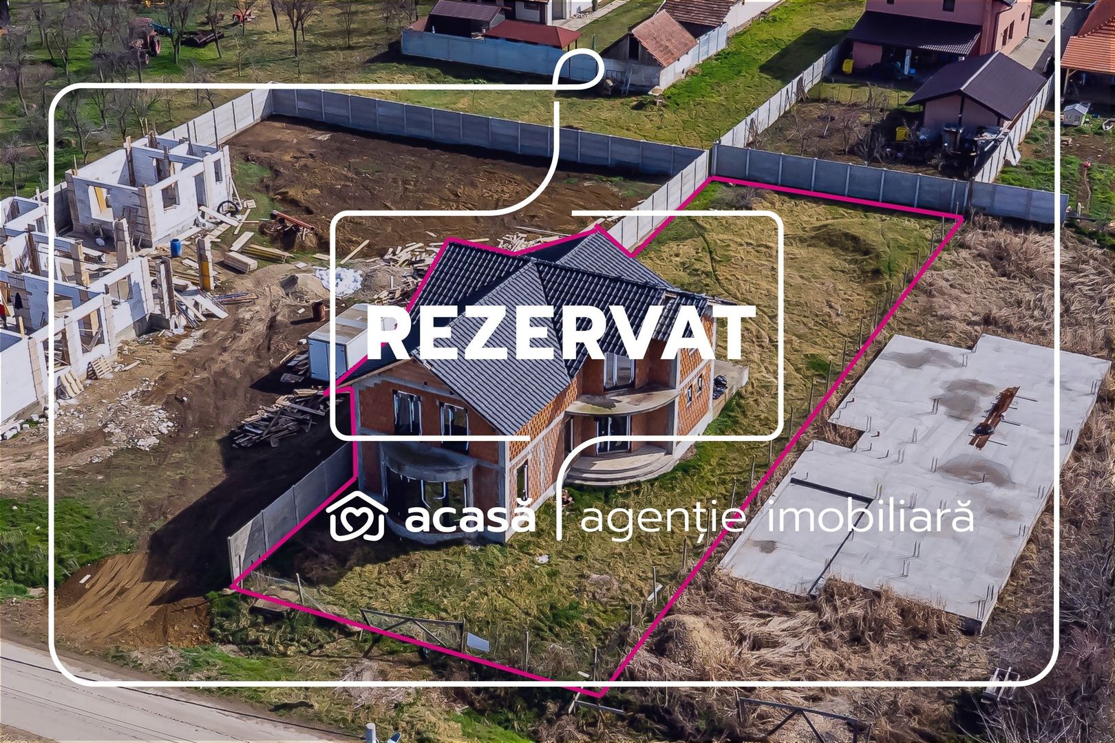 REZERVAT! Casă la roșu cu teren de 752 mp, Mandruloc. Arad - Poză 1