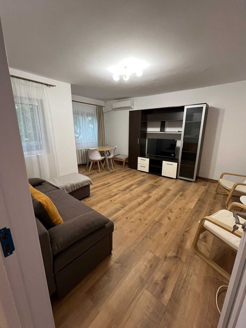 Apartament 2 camere | 63 mp | Metrou Lujerului | Renovat recent | Parcare - Poză 1