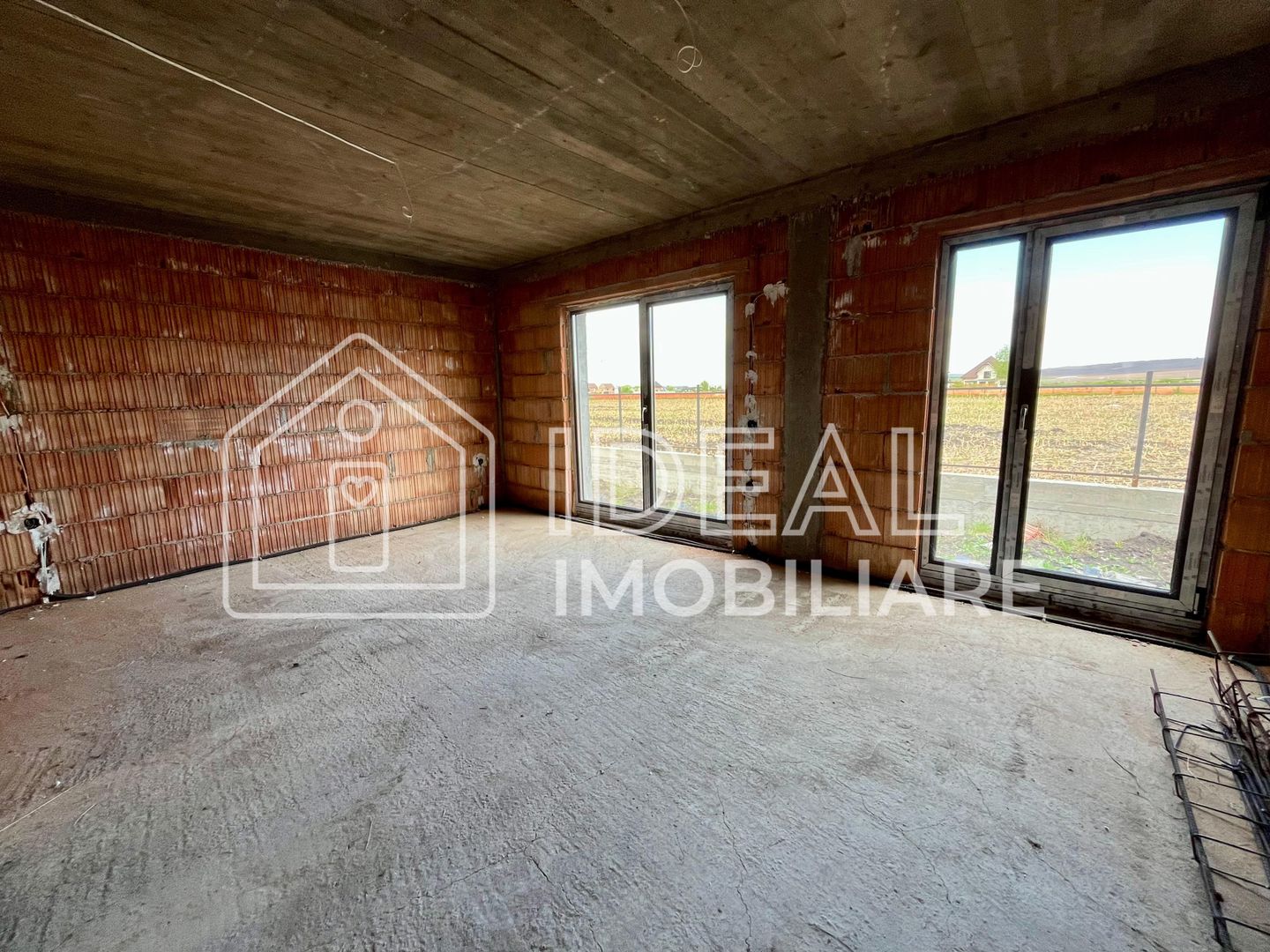 Casa individuala - 125mpu și 270mp curte | Sura Mica - Poză 12