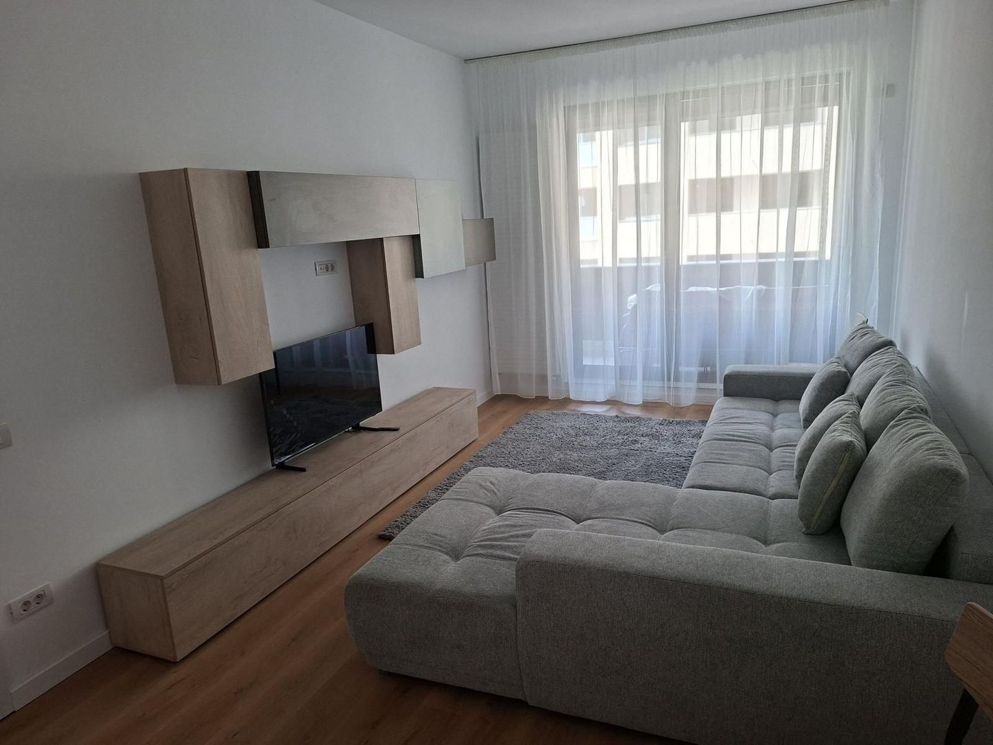 AP. 2 CAMERE- METALURGIEI, PARCARE INCLUSA, PRIMA INCHIRIERE, CENTRALA - Poză 1