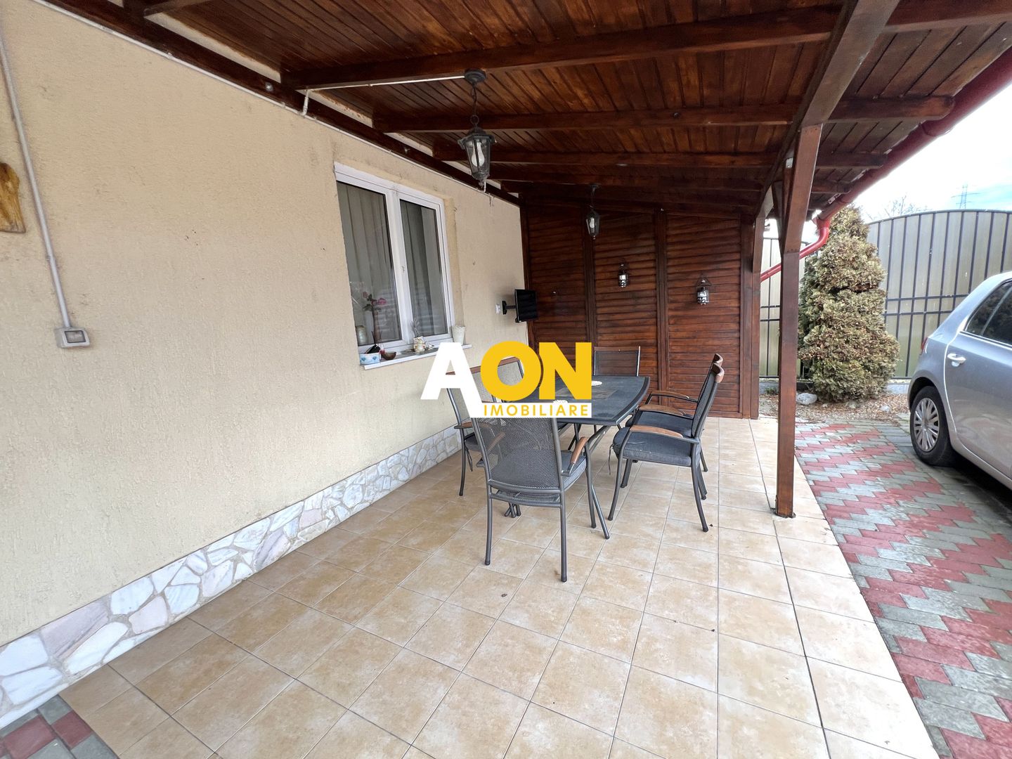 Casa de vanzare - 5 Camere, 2 Bai,  Garaj, 1000mp Teren - Poză 34