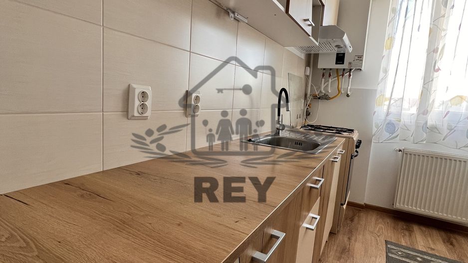 Ap. etaj 1,decomandat,2 camere,2balcoane,loc de parcare/Sibiu/Aeroport - Poză 5