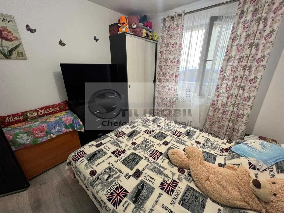 PACURARI - APARTAMENT CU 4 CAMERE 84 MP MOBILAT SI UTILAT ! - Poză 3