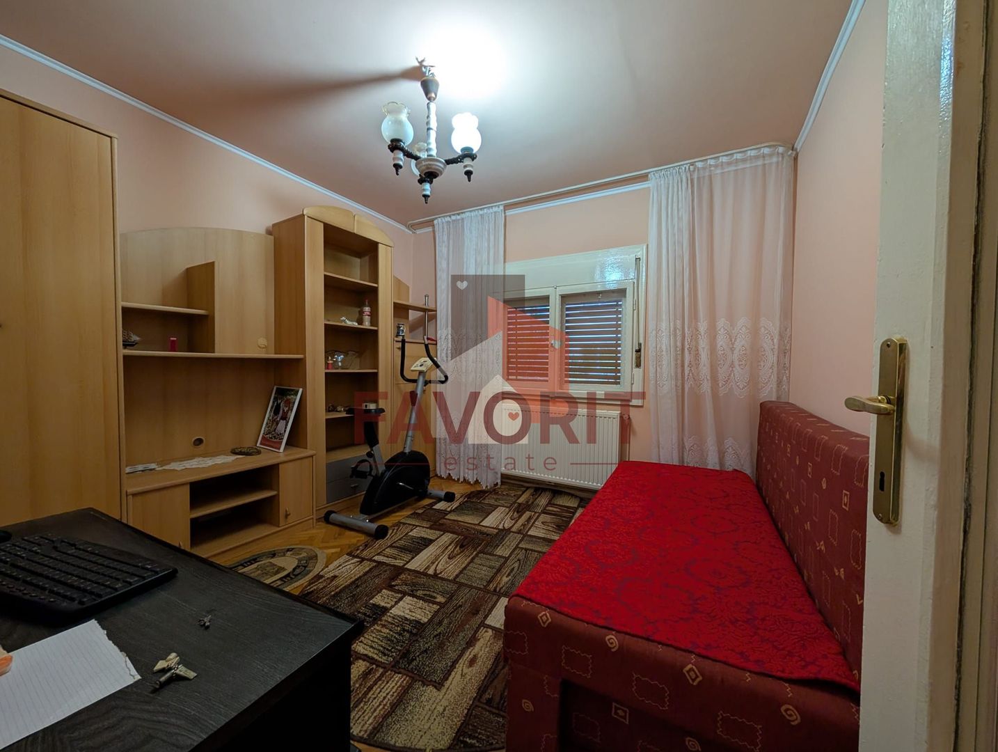 3 camere | parter | 2 bai | mobilat si utilat | zona  excelenta | boxa la subsol - Poză 10