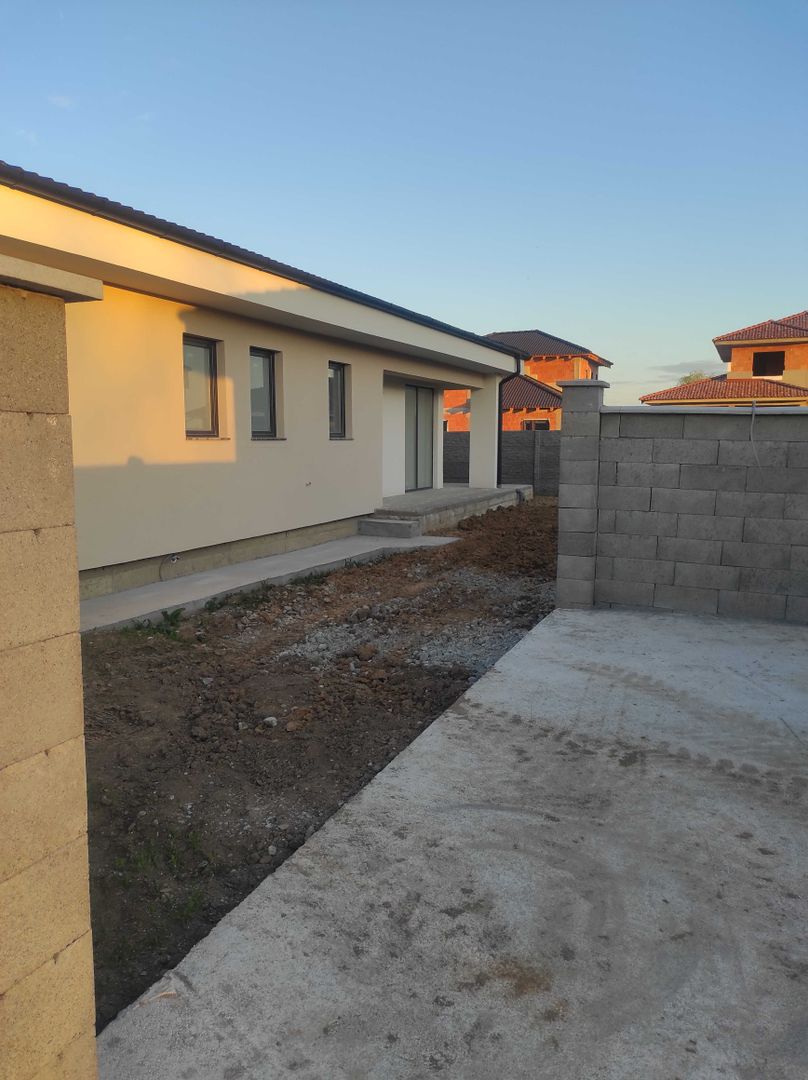 Casa pe partner de vanzare - Poză 5