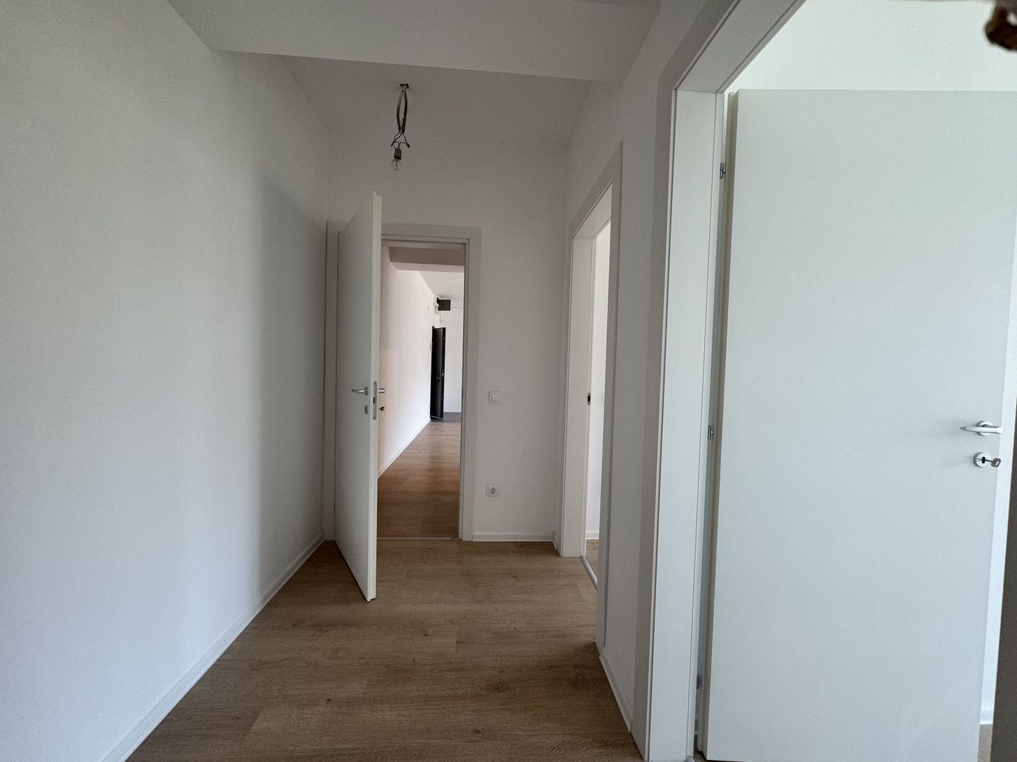 Apartament 4 camere cu Grădină Proprie - Atria Urban Resort - Poză 8