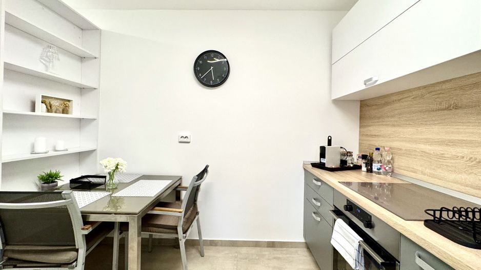 2 camere central vis-a-vis de Posta Mare - Poză 17