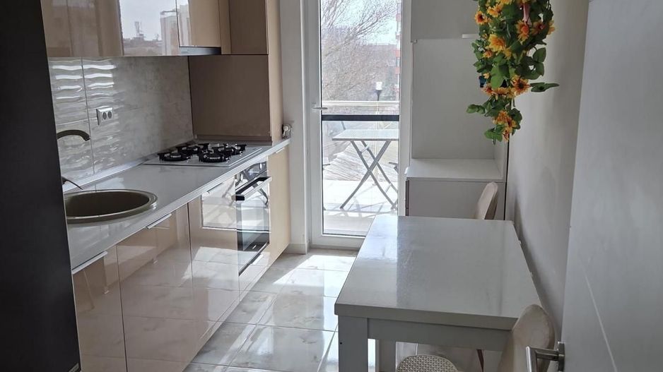 AP. 2 CAMERE APARATORI,CENTRALA PROPRIE,LOC DE PARCARE, MOBILAT MODERN - Poză 4