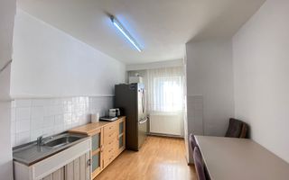 Apartament spatios cu 4 camere decoamndat, zona Republicii - Poză 13