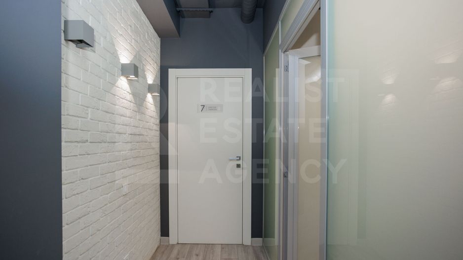 Se oferă oficiu sper chirie 270 mp, str. Petru Rareș, Centru - Poză 43