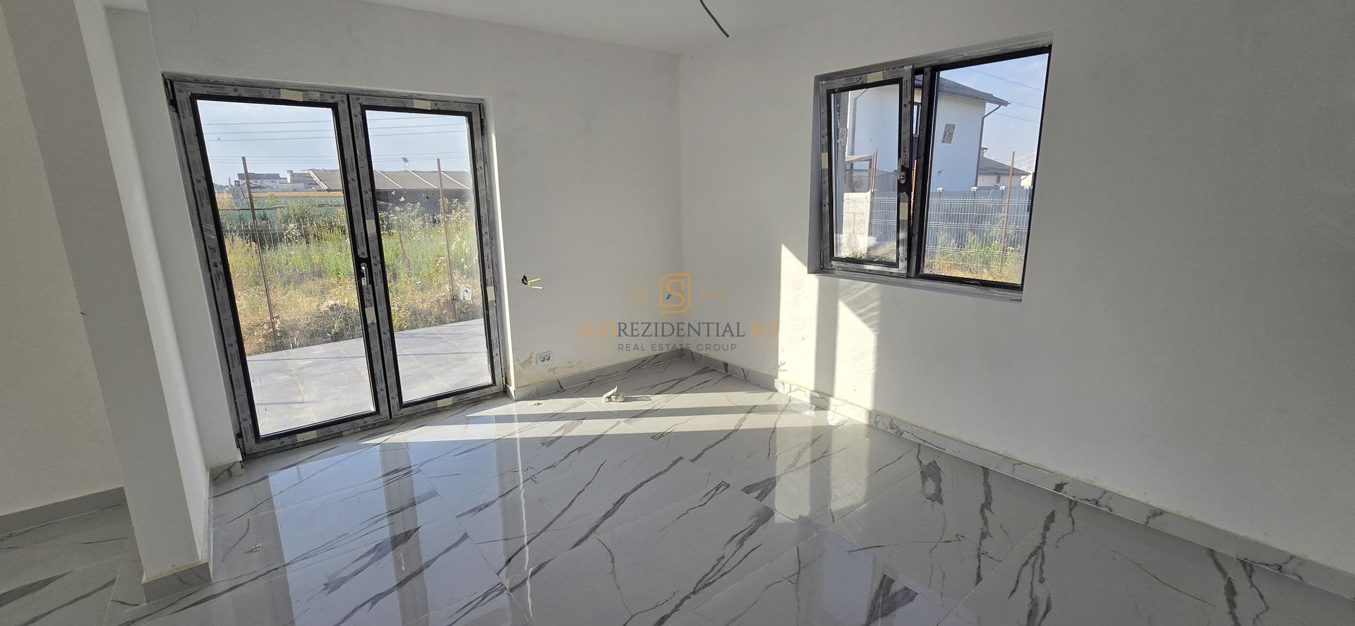 Casa individuala cu 3 camere si teren generos - Comuna Berceni, Ilfov - Poză 2