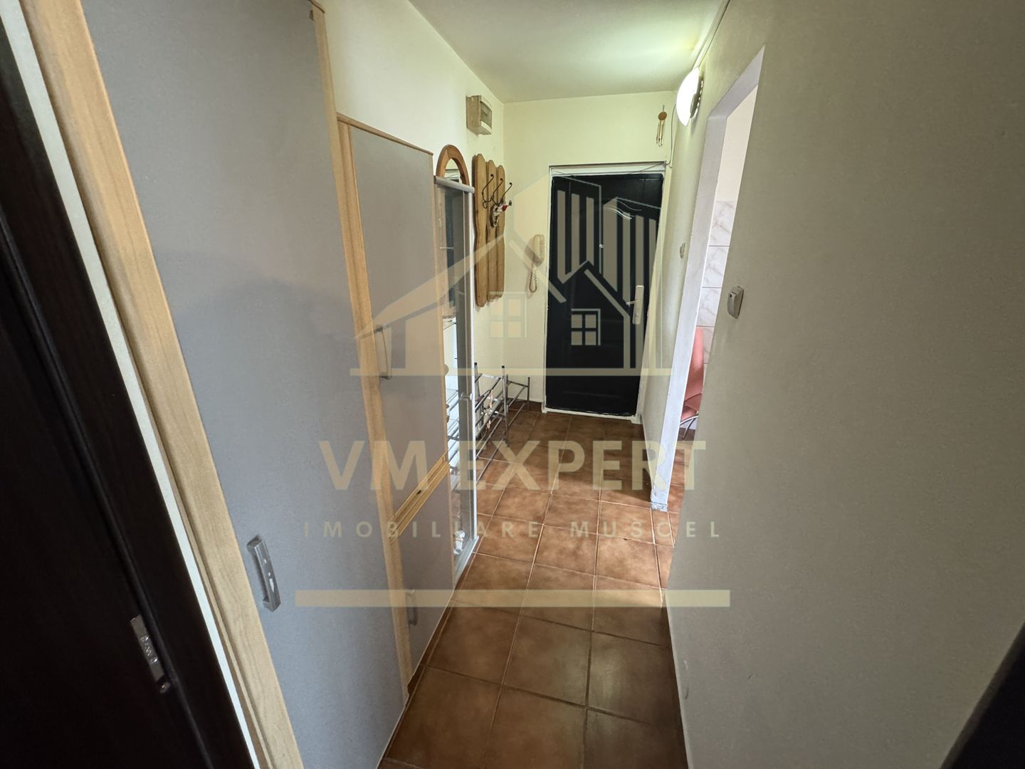 APARTAMENT 2 CAMERE ETAJ 4 VISOI - Poză 15