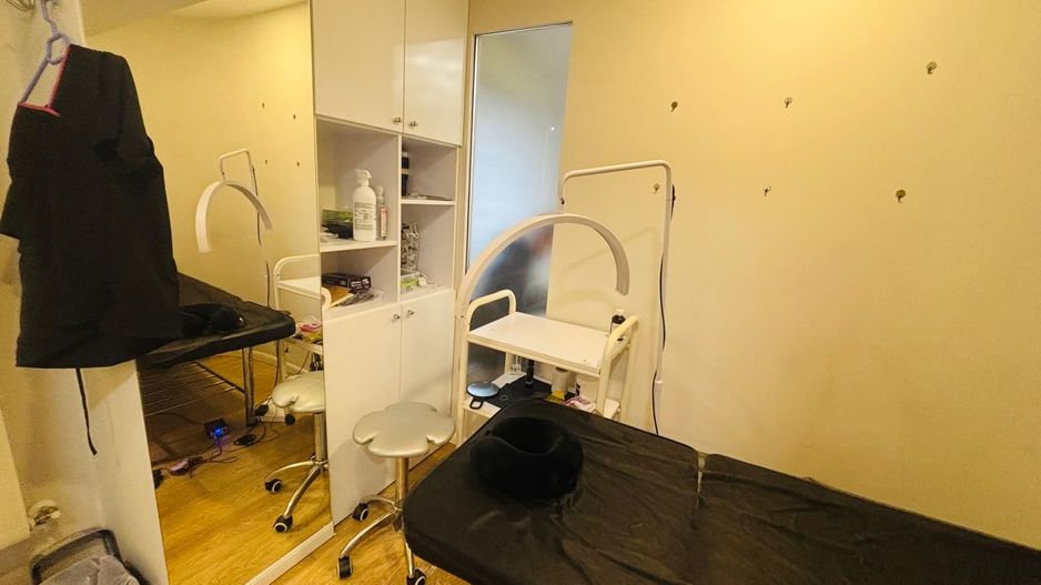 Spațiu Comercial 54 mp – Salon Amenajat | Suceava | 105 000 € - Poză 5