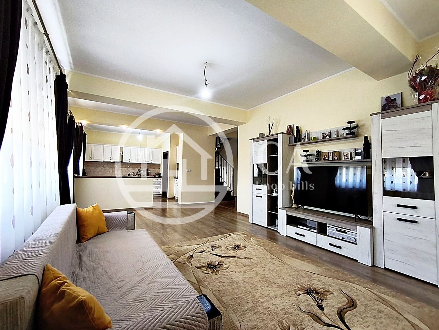 Casă de vânzare cu 4 camere în Cihei, Bihor - Poză 3