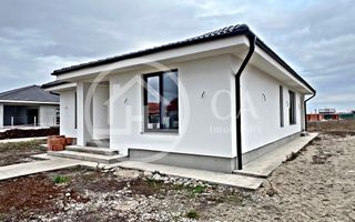 Casa cu 4 camere de vanzare in Livada, Bihor - Poză 3
