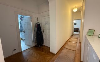 Spatiu, lumina si eleganta intr-un apartment interbelic - Poză 13